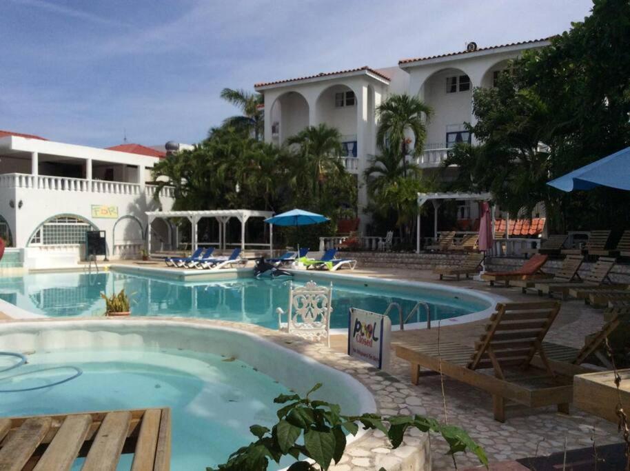 Lush Tropical Apartment Located In A 4-Star Resort Runaway Bay Buitenkant foto
