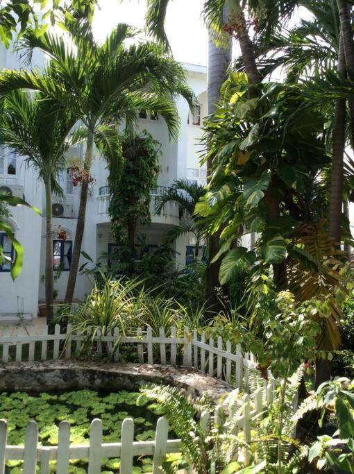 Lush Tropical Apartment Located In A 4-Star Resort Runaway Bay Buitenkant foto
