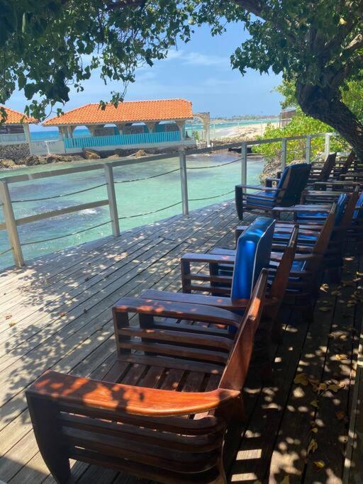 Lush Tropical Apartment Located In A 4-Star Resort Runaway Bay Buitenkant foto